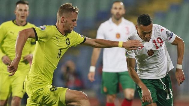 Tomáš Souček a Bulgar Marcelinho. Tomáš Souček a Bulgar Marcelinho.