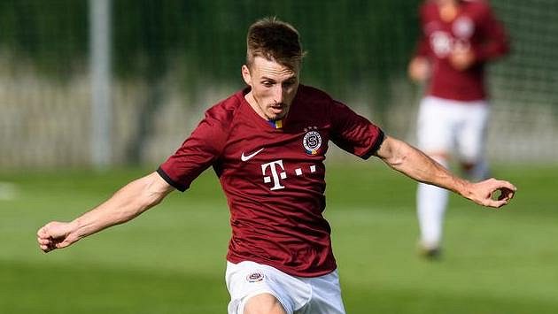 Jan Fortelný ze Sparty Praha během utkání 3. kola MOL Cupu s Blanskem. Jan Fortelný ze Sparty Praha během utkání 3. kola MOL Cupu s Blanskem.