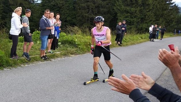 Biatlonista Jakub Štvrtecký při stoupání na Kohútku. Biatlonista Jakub Štvrtecký při stoupání na Kohútku.