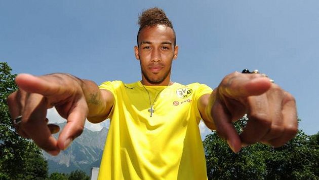 Dortmundský útočník Pierre-Emerick Aubameyang na ilustračním snímku Dortmundský útočník Pierre-Emerick Aubameyang na ilustračním snímku
