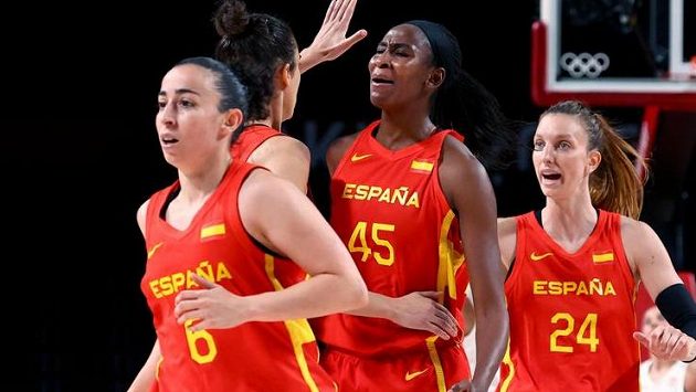 Španělské basketbalistky na cestě za obhajobou stříbrných olympijských medailí vyhrály i poslední třetí zápas ve skupině A, v němž porazily Kanadu Španělské basketbalistky na cestě za obhajobou stříbrných olympijských medailí vyhrály i poslední třetí zápas ve skupině A, v němž porazily Kanadu