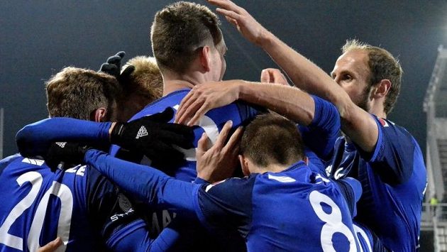 Fotbalisté Olomouce se radují z výhry nad Slováckem. Fotbalisté Olomouce se radují z výhry nad Slováckem.