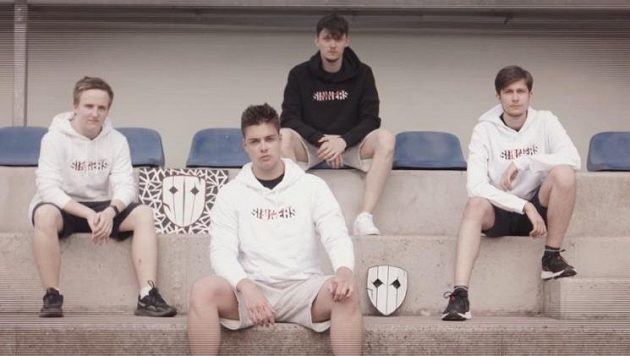 Nová sekce organizace Sinners pro hru Rocket League, trojice hráčů s trenérem ještě nedávno působila pod názvem Out of Juice. Nová sekce organizace Sinners pro hru Rocket League, trojice hráčů s trenérem ještě nedávno působila pod názvem Out of Juice.