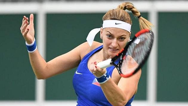Petra Kvitová a její koncentrace na úder. Petra Kvitová a její koncentrace na úder.