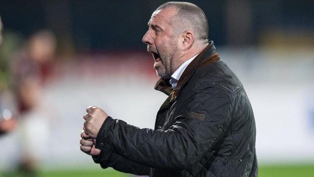 Ambiciózní prvoligový fotbalový klub z Mladé Boleslavi oznámil velkou změnu, na pozici sportovního manažera skončil zkušený Josef Jinoch. Ambiciózní prvoligový fotbalový klub z Mladé Boleslavi oznámil velkou změnu, na pozici sportovního manažera skončil zkušený Josef Jinoch.