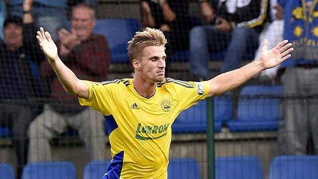 Jakub Jugas ze Zlína se raduje z gólu proti Liberci. Jakub Jugas ze Zlína se raduje z gólu proti Liberci.
