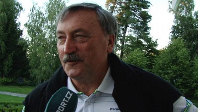 Antonín Panenka se pomalu uzdravuje... Antonín Panenka se pomalu uzdravuje...
