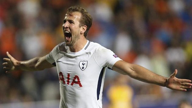 Harry Kane oslavuje gól v utkání Ligy mistrů, hattrickem sestřelil APOEL. Harry Kane oslavuje gól v utkání Ligy mistrů, hattrickem sestřelil APOEL.