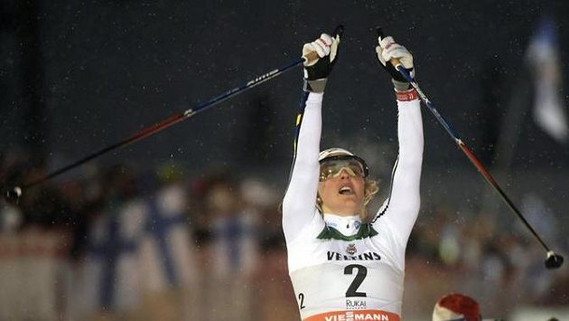 Švédka Stina Nilssonová slaví výhru v Ruce. Švédka Stina Nilssonová slaví výhru v Ruce.