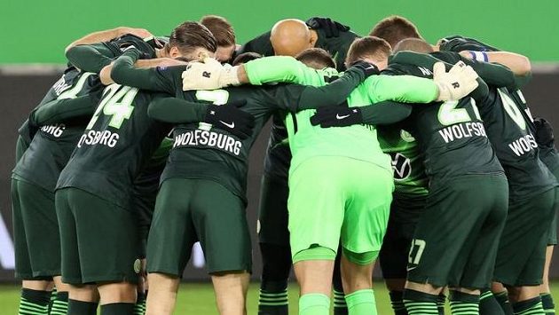 Fotbalisté Wolfsburgu hodlají navzdory pokračující pandemii koronaviru zahájit přípravu Fotbalisté Wolfsburgu hodlají navzdory pokračující pandemii koronaviru zahájit přípravu