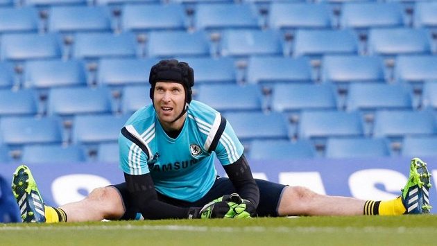 Petr Čech se chystá na ligový zápas své Chelsea proti Sunderlandu. Petr Čech se chystá na ligový zápas své Chelsea proti Sunderlandu.