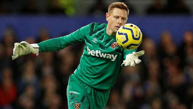 Anglický brankář David Martin vychytal West Hamu nečekanou výhru 1:0 nad Chelsea. Anglický brankář David Martin vychytal West Hamu nečekanou výhru 1:0 nad Chelsea.