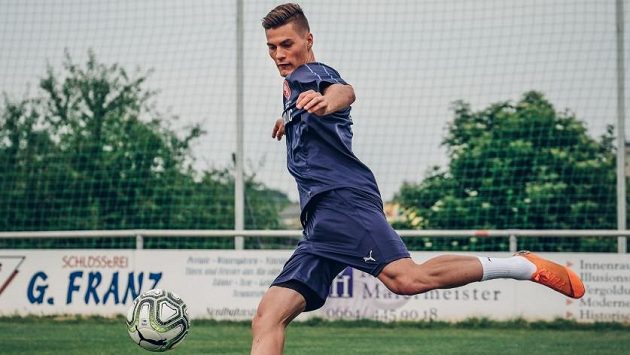 Český fotbalový útočník Patrik Schick. Český fotbalový útočník Patrik Schick.