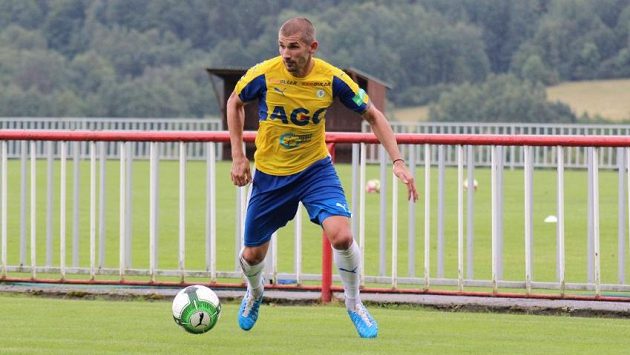 Jan Rezek během přípravy po návratu do Teplic. Jan Rezek během přípravy po návratu do Teplic.