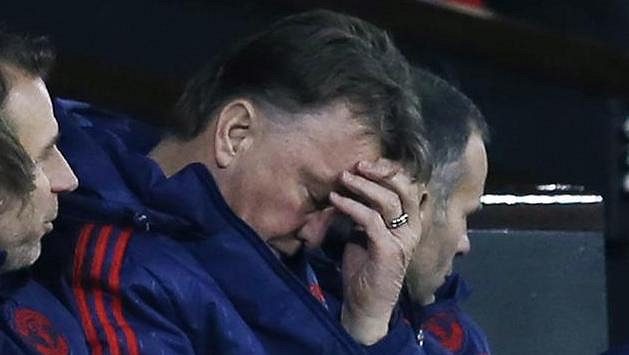 Už ani samotný Louis van Gaal se na hru Rudých ďáblů nemůže dívat... Už ani samotný Louis van Gaal se na hru Rudých ďáblů nemůže dívat...