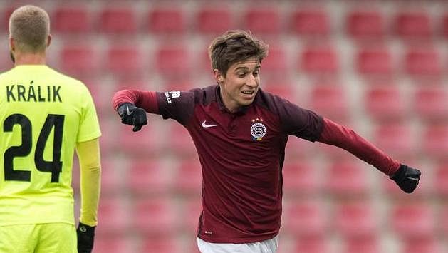 Michal Sáček ze Sparty oslavuje svůj gól proti Žilině. Michal Sáček ze Sparty oslavuje svůj gól proti Žilině.