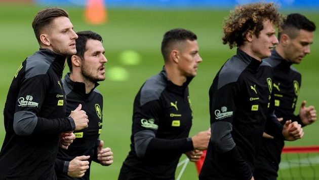 Filip Kaša, Milan Havel, Tomáš Holeš, Alex Král a Jakub Pešek během tréninku fotbalové reprezentace. Filip Kaša, Milan Havel, Tomáš Holeš, Alex Král a Jakub Pešek během tréninku fotbalové reprezentace.