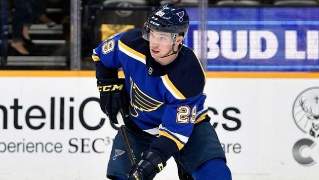 Mackenzie MacEachern podepsal novou smlouvu se St. Louis Mackenzie MacEachern podepsal novou smlouvu se St. Louis