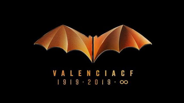 Španělský fotbalový klub Valencia CF představil nové logo. Zdroj: www.valenciacf.com Španělský fotbalový klub Valencia CF představil nové logo. Zdroj: www.valenciacf.com