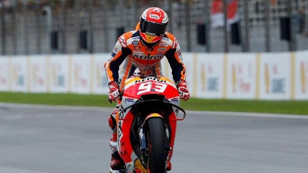 Motocyklový šampion Márquez je po operaci ramene Motocyklový šampion Márquez je po operaci ramene