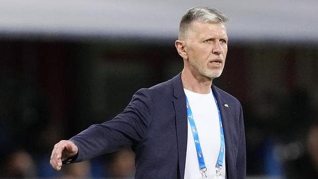 Trenér Jaroslav Šilhavý během utkání v Itálii. Trenér Jaroslav Šilhavý během utkání v Itálii.