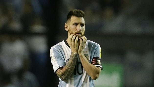 Argentinec Lionel Messi při utkání s Peru. Argentinec Lionel Messi při utkání s Peru.