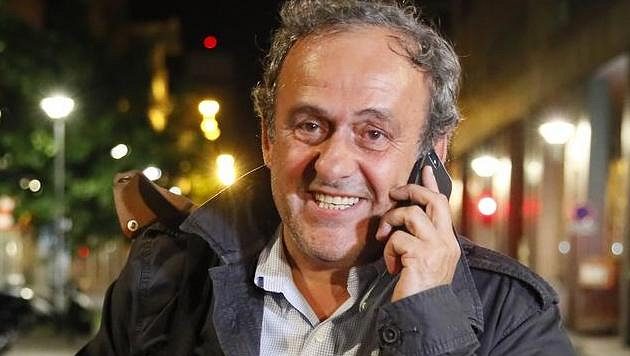 Michel Platini byl po několikahodinovém výslechu propuštěn. Michel Platini byl po několikahodinovém výslechu propuštěn.