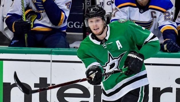 Obránce John Klingberg z Dallasu se představí v dresu Švédska Obránce John Klingberg z Dallasu se představí v dresu Švédska