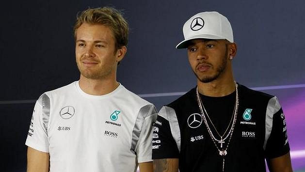Kolegové a zároveň největší rivalové... Nico Rosberg (vlevo) a Lewis Hamilton. Kolegové a zároveň největší rivalové... Nico Rosberg (vlevo) a Lewis Hamilton.