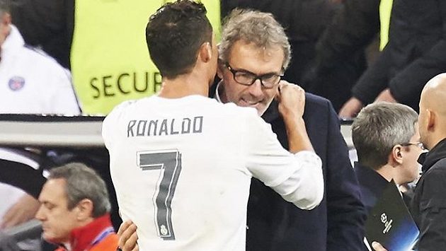 Co to šeptal Cristiano Ronaldo do ucha trenérovi Laurentu Blancovi po utkání Ligy mistrů? Sejdou se oba v PSG? Co to šeptal Cristiano Ronaldo do ucha trenérovi Laurentu Blancovi po utkání Ligy mistrů? Sejdou se oba v PSG?