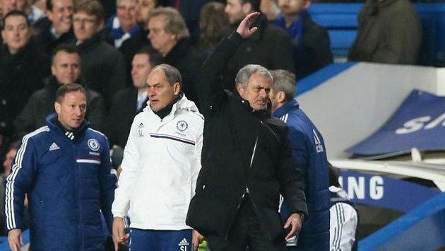 Trenér Chelsea José Mourinho Trenér Chelsea José Mourinho