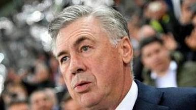 Trenér fotbalistů Evertonu Carlo Ancelotti. Trenér fotbalistů Evertonu Carlo Ancelotti.