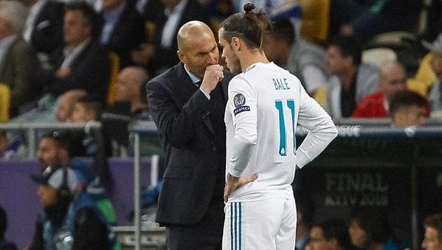 Po návratu Zinédina Zidana na trenérskou lavičku Realu Madrid začaly sílit spekulace o odchodu útočníka Garetha Balea Po návratu Zinédina Zidana na trenérskou lavičku Realu Madrid začaly sílit spekulace o odchodu útočníka Garetha Balea
