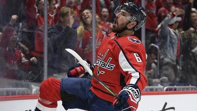 Český obránce Michal Kempný se raduje ze svého gólu proti NY Rangers. Český obránce Michal Kempný se raduje ze svého gólu proti NY Rangers.