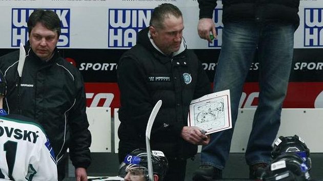 Jiří Šejba v době, kdy jako hlavní trenér vedl Mladou Boleslav. Jiří Šejba v době, kdy jako hlavní trenér vedl Mladou Boleslav.
