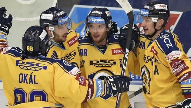 Zleva Zdeněk Okál, Jakub Šlahař, Antonín Honejsek a David Nosek ze Zlína se radují z gólu. Zleva Zdeněk Okál, Jakub Šlahař, Antonín Honejsek a David Nosek ze Zlína se radují z gólu.