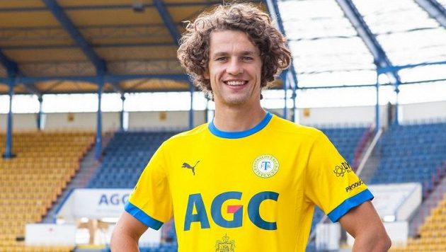Teplice posílil záložník Štěpán Krunert. Teplice posílil záložník Štěpán Krunert.