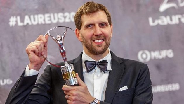 Basketbalová hvězda Dallasu Dirk Nowitzki Basketbalová hvězda Dallasu Dirk Nowitzki