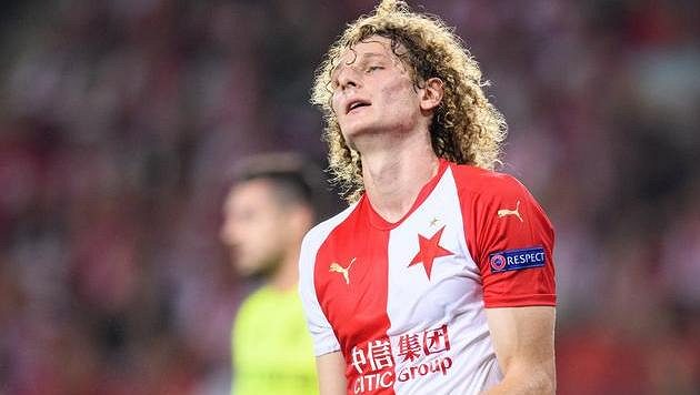 Alex Král během odvetného utkání s Kluží Alex Král během odvetného utkání s Kluží