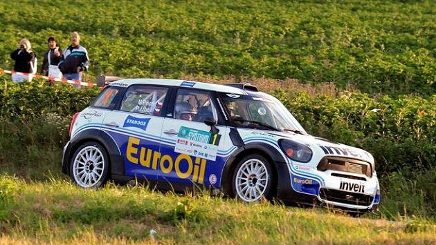 Václav Pech vyhrál Agrotec rallye Hustopeče a upevnil si vedení v průběžném pořadí mezinárodního mistrovství České republiky v automobilových soutěžích. Václav Pech vyhrál Agrotec rallye Hustopeče a upevnil si vedení v průběžném pořadí mezinárodního mistrovství České republiky v automobilových soutěžích.