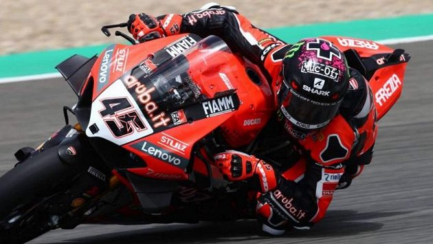 Scott Redding předvedl parádní výkon Scott Redding předvedl parádní výkon
