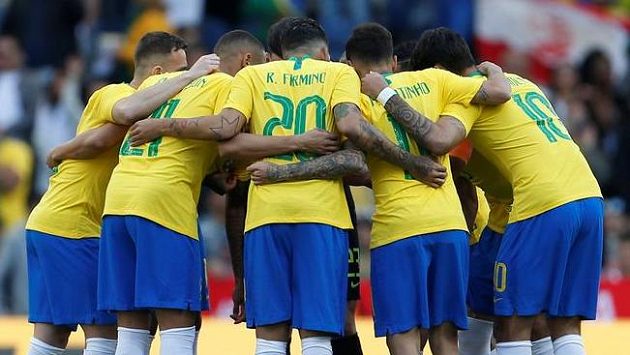Brazilci před zápasem s Panamou. Brazilci před zápasem s Panamou.