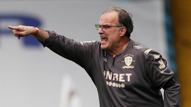 Kouč Leedsu Marcelo Bielsa. Kouč Leedsu Marcelo Bielsa.