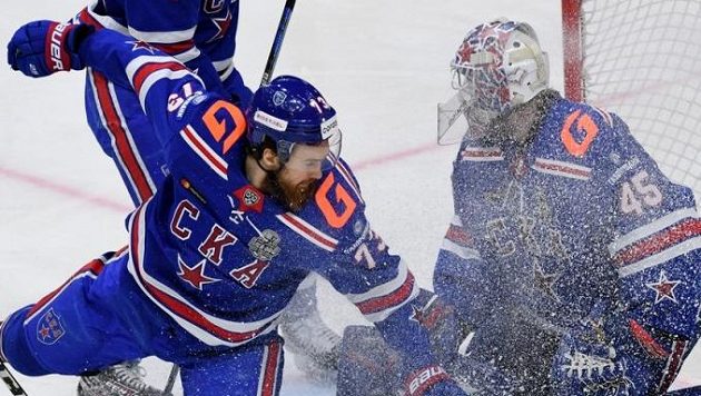 Hokejisté CSKA Moskva jsou prvními finalisty Kontinentální ligy. Hokejisté CSKA Moskva jsou prvními finalisty Kontinentální ligy.