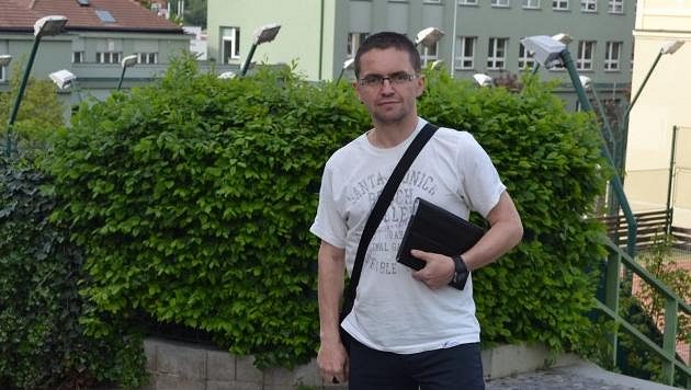 Rozhodčí Marek Pilný. Rozhodčí Marek Pilný.