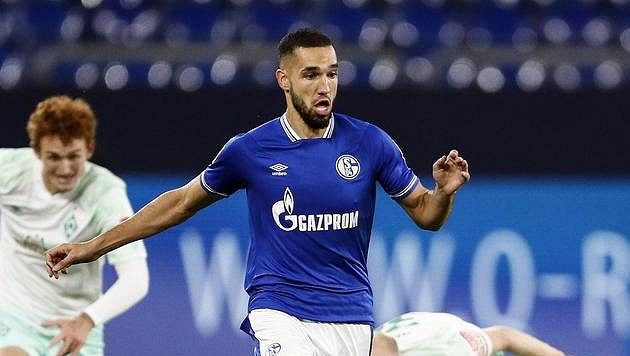 Nabíl bin Tálib ze Schalke při utkání s Brémami. Nabíl bin Tálib ze Schalke při utkání s Brémami.