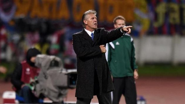 Trenér Slovanu Bratislava Jozef Chovanec. Trenér Slovanu Bratislava Jozef Chovanec.