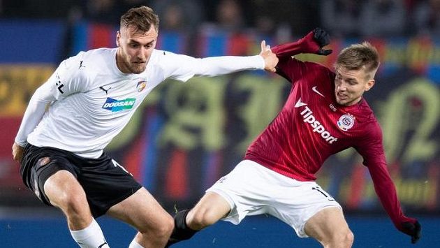 Tomáš Chorý z Viktorie Plzeň a Martin Frýdek ze Sparty Praha. Tomáš Chorý z Viktorie Plzeň a Martin Frýdek ze Sparty Praha.