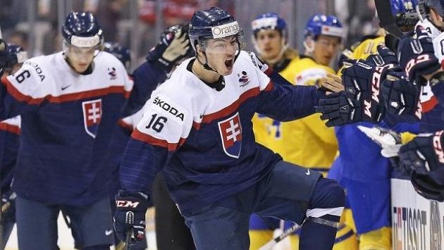 Róbert Lantoši v dresu slovenské hokejové reprezentace do dvaceti let na snímku z roku 2015. Róbert Lantoši v dresu slovenské hokejové reprezentace do dvaceti let na snímku z roku 2015.