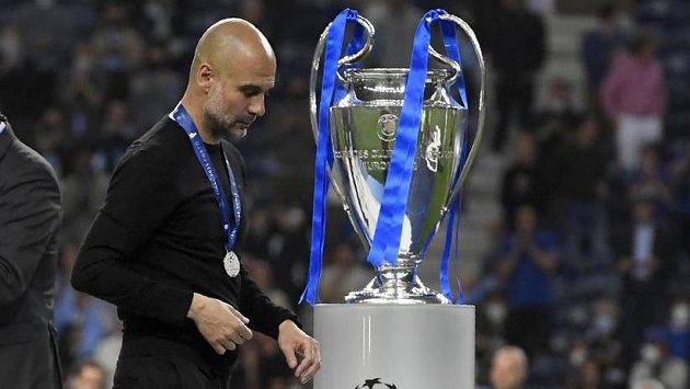 Poražený Pep Guardiola, trenér Manchesteru City. Poražený Pep Guardiola, trenér Manchesteru City.